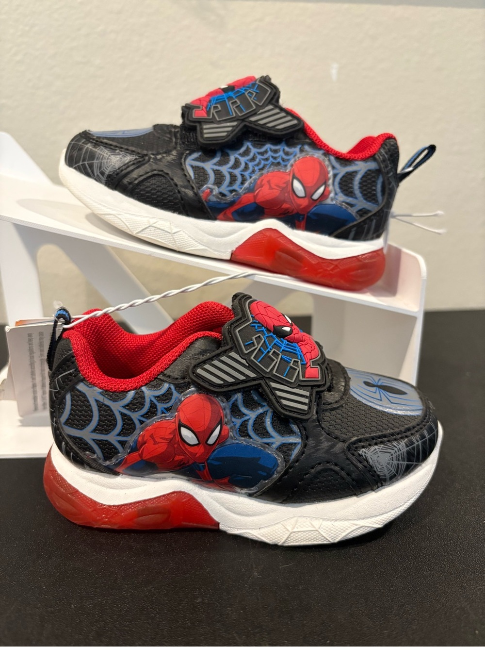 NEW Toddler Little Boys Sz 7 Disney Spider-Man Athletic Sneakers Light Up